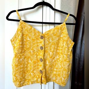 Size M yellow spaghetti strap crop top blouse